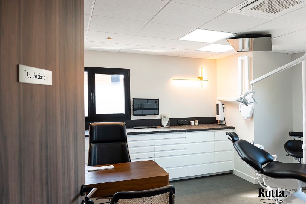 Vente de matériel pour dentiste en Ile-de-France et en Normandie