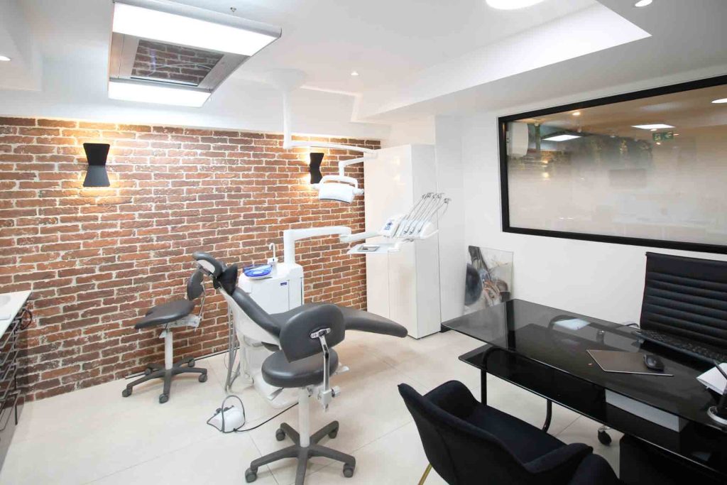 Vente de matériel pour dentiste en Ile-de-France et en Normandie